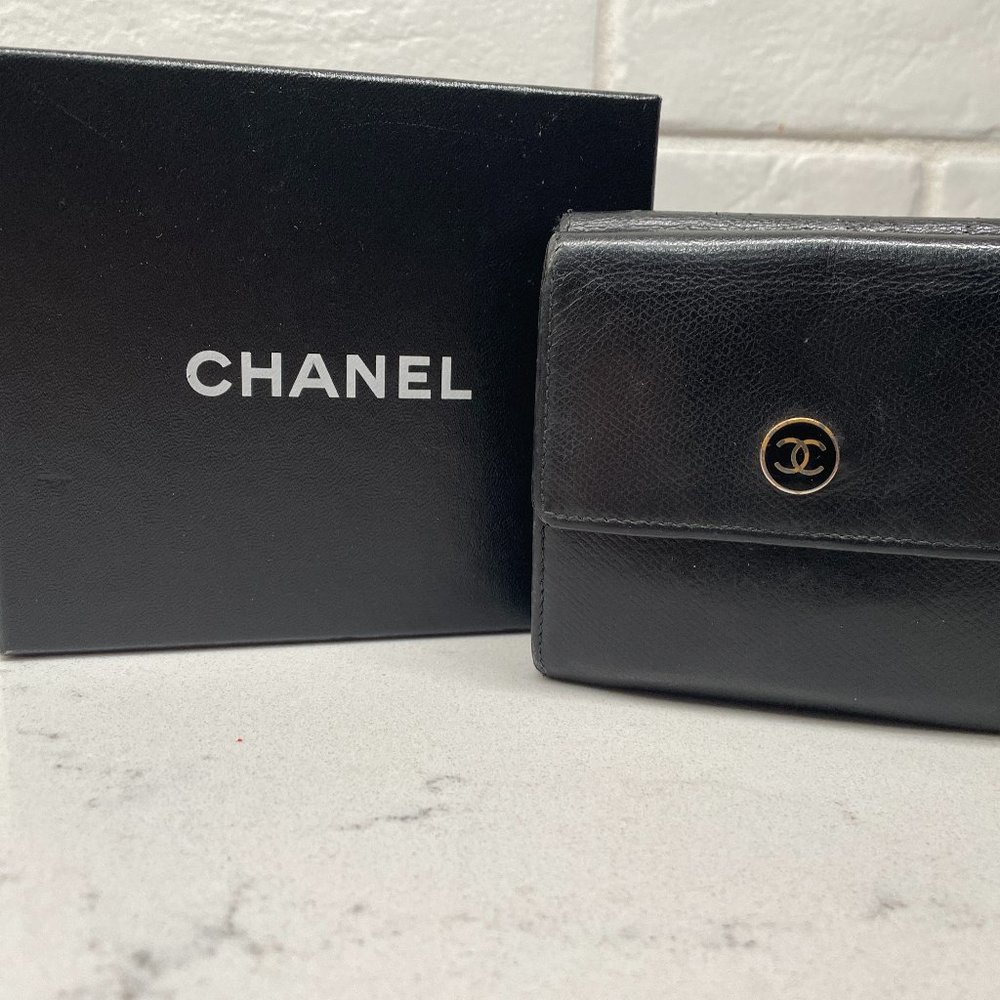 CHANEL Black Leather Compact Wallet with Gold CC Emblem